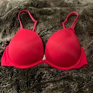 Victoria’s Secret PINK Wear Everywhere Super Push-Up Bra